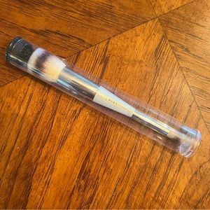 IT Cosmetics Heavenly Luxe Bye Bye Foundation Brush